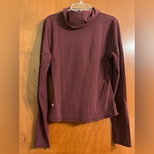 Lululemon Long Sleeve Top size 8